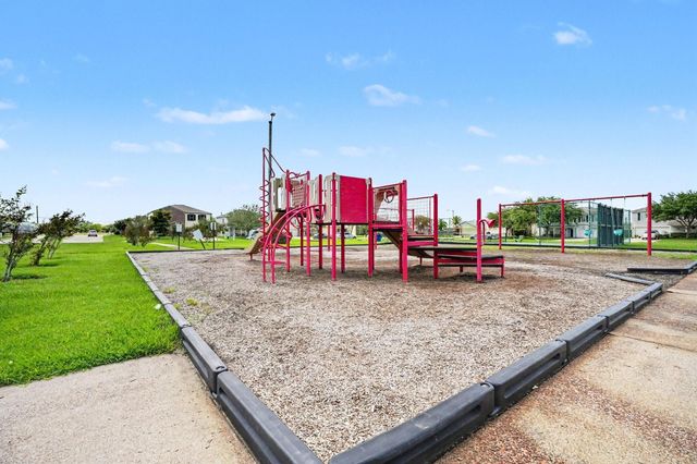 2709 Marlin Drive, Texas City, TX 77591