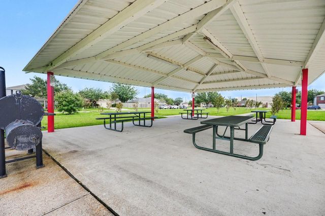 2709 Marlin Drive, Texas City, TX 77591