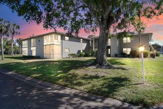 28 lake vista trail 201, Port St Lucie, FL 34952