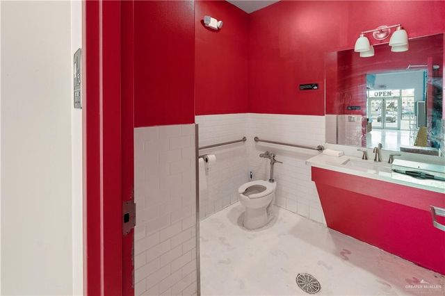 101 W US Highway 83 Highway 190, Mcallen, TX 78501