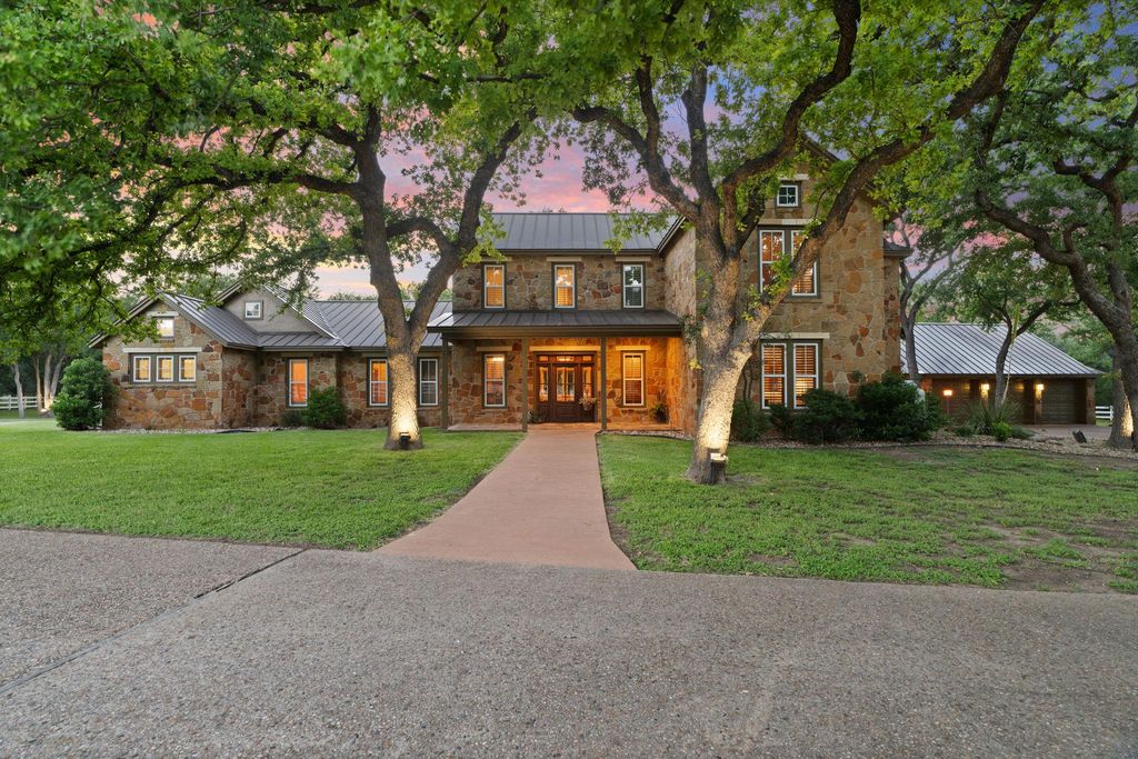 412 Haney Trace, Horseshoe Bay, TX 78657