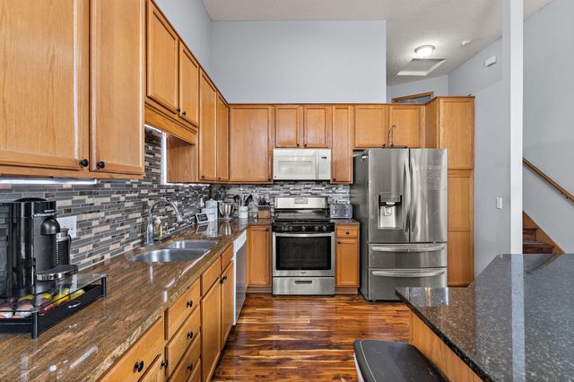 15675 Chasewood Court, Rosemount, MN 55068