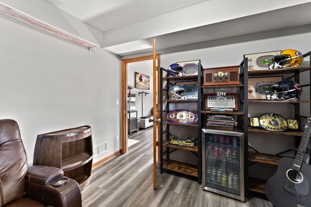 15675 Chasewood Court, Rosemount, MN 55068