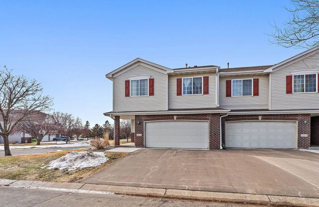 15675 Chasewood Court, Rosemount, MN 55068