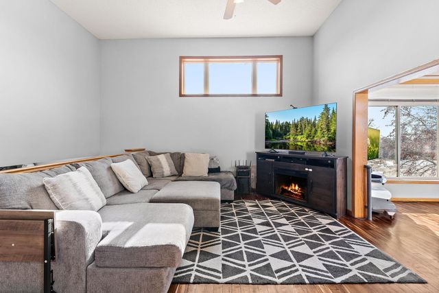 15675 Chasewood Court, Rosemount, MN 55068