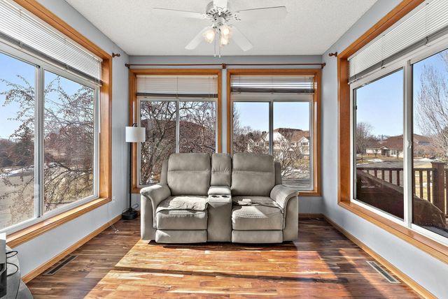 15675 Chasewood Court, Rosemount, MN 55068