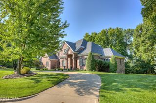 1000 Oakmont Drive, Joplin, MO 64804