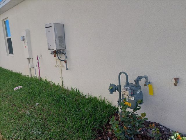 35735 SUNFLOWER HILL DRIVE, Zephyrhills, FL 33541