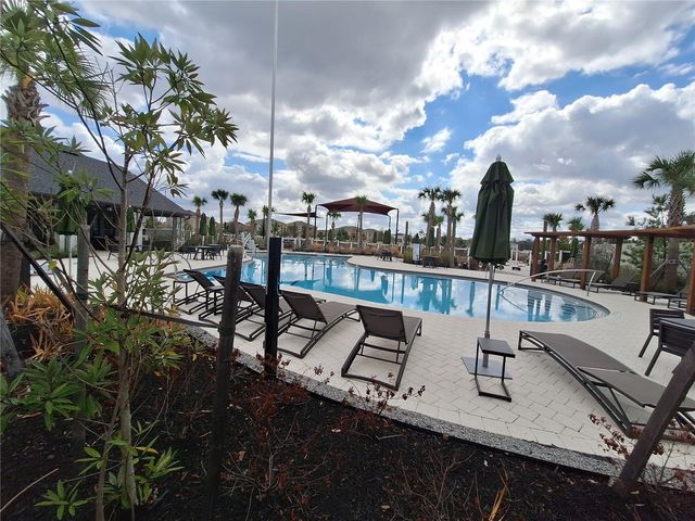 35735 SUNFLOWER HILL DRIVE, Zephyrhills, FL 33541