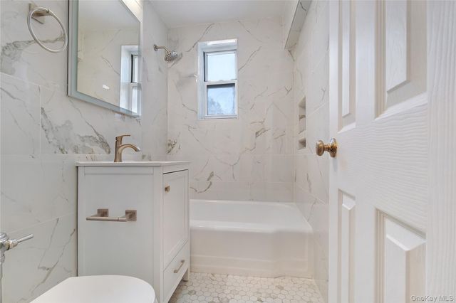 1430 Seagirt Boulevard 6H, Far Rockaway, NY 11691
