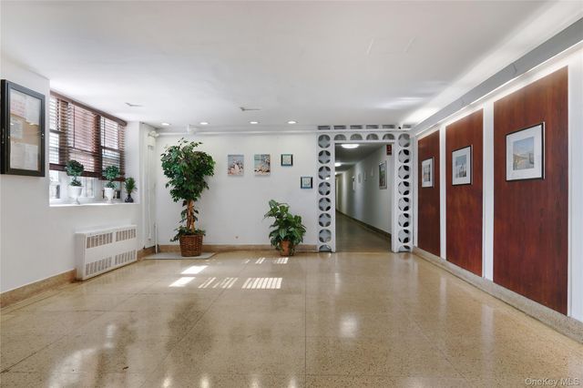 1430 Seagirt Boulevard 6H, Far Rockaway, NY 11691