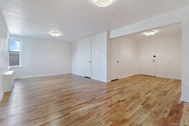 1430 Seagirt Boulevard 6H, Far Rockaway, NY 11691
