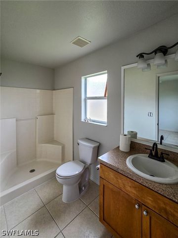 516-518 SE 5th PL, Cape Coral, FL 33990
