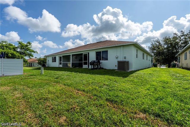 516-518 SE 5th PL, Cape Coral, FL 33990