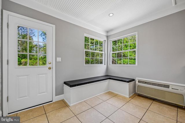 3105 HOLIDAY DR, Brookeville, MD 20833