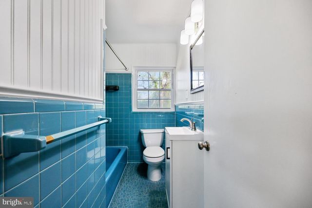 3105 HOLIDAY DR, Brookeville, MD 20833