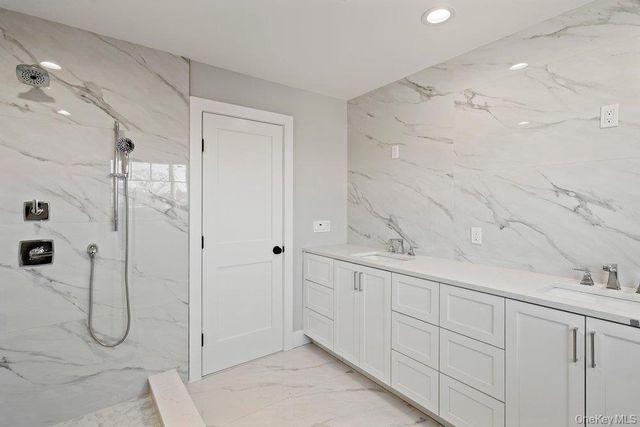 56 Seitz Drive, Bethpage, NY 11714