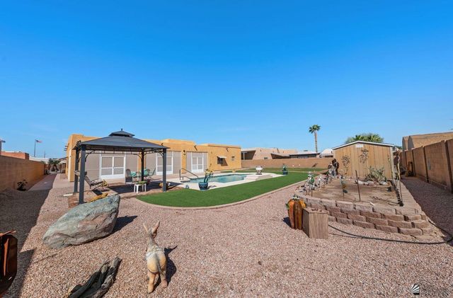 11653 S Dorothy Dr, Yuma, AZ 85367
