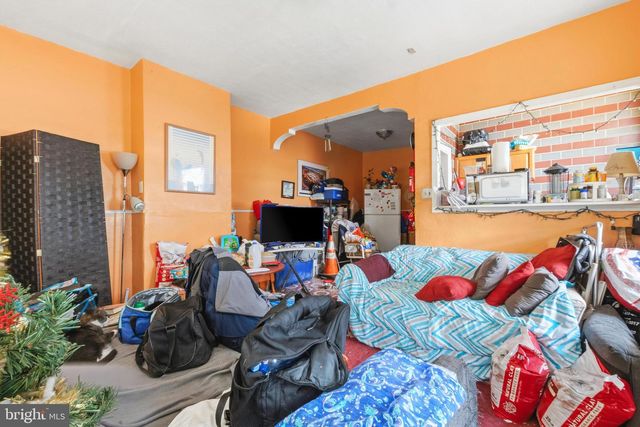 513 W RUSCOMB ST, Philadelphia, PA 19120