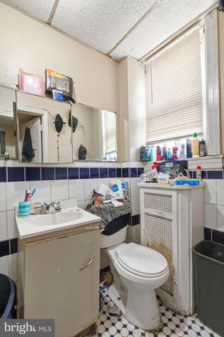 513 W RUSCOMB ST, Philadelphia, PA 19120