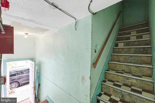 513 W RUSCOMB ST, Philadelphia, PA 19120