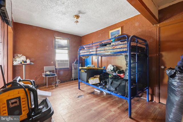 513 W RUSCOMB ST, Philadelphia, PA 19120