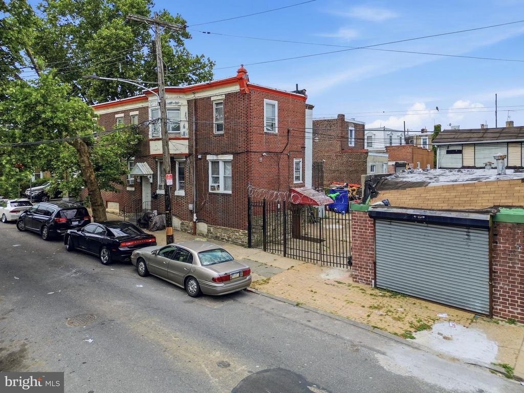513 W RUSCOMB ST, Philadelphia, PA 19120