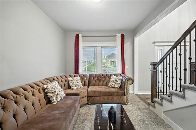 10838 N Bristol Avenue, Kansas City, MO 64156