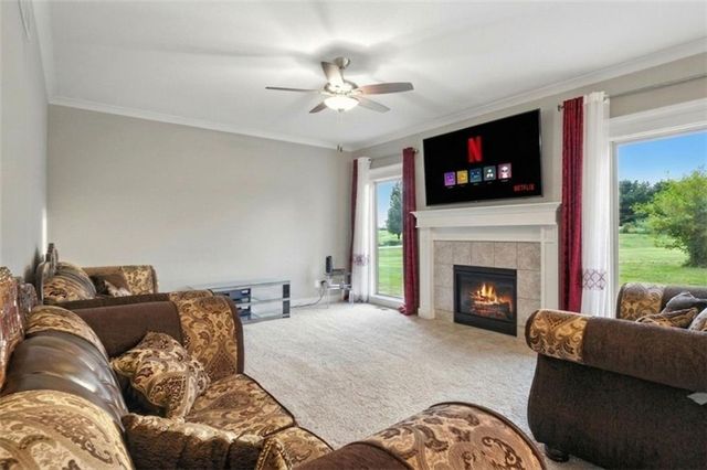 10838 N Bristol Avenue, Kansas City, MO 64156