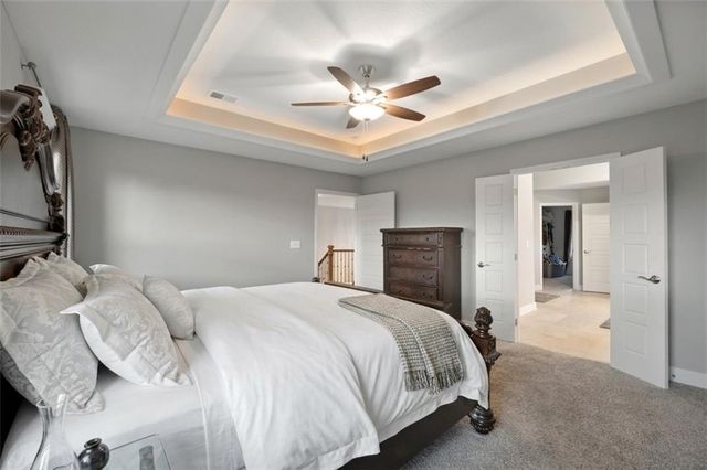 10838 N Bristol Avenue, Kansas City, MO 64156