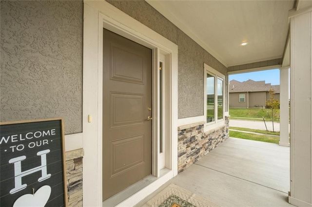 10838 N Bristol Avenue, Kansas City, MO 64156