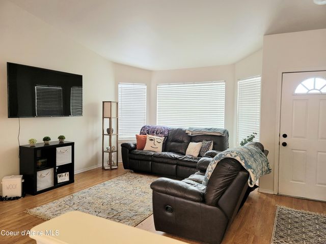 1245 W TANAGER AVE, Hayden, ID 83835