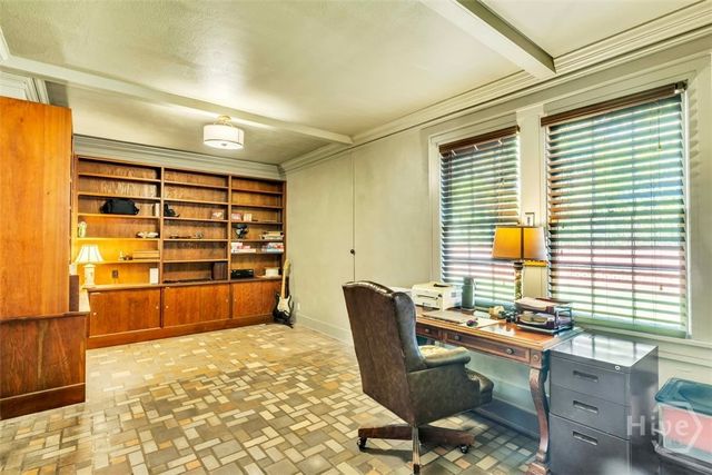 324 E 46th Street, Savannah, GA 31405