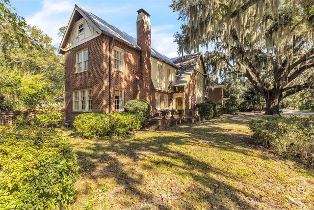 324 E 46th Street, Savannah, GA 31405