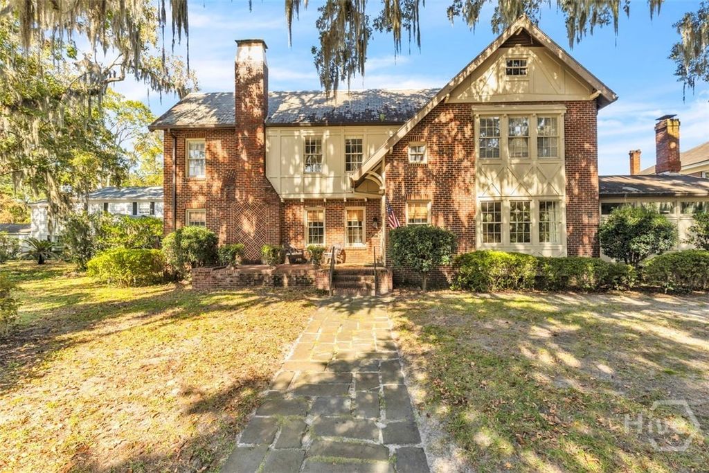 324 E 46th Street, Savannah, GA 31405