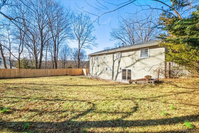 21 Park Avenue W, White Plains, NY 10607