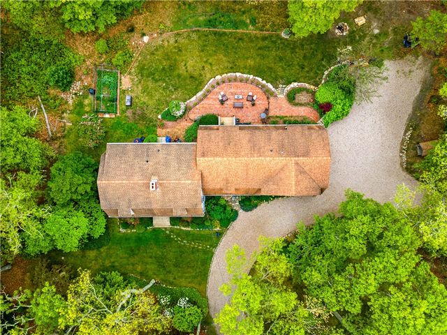 183 Gravelly Hill Road, South Kingstown, RI 02879