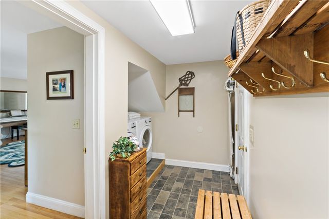 183 Gravelly Hill Road, South Kingstown, RI 02879