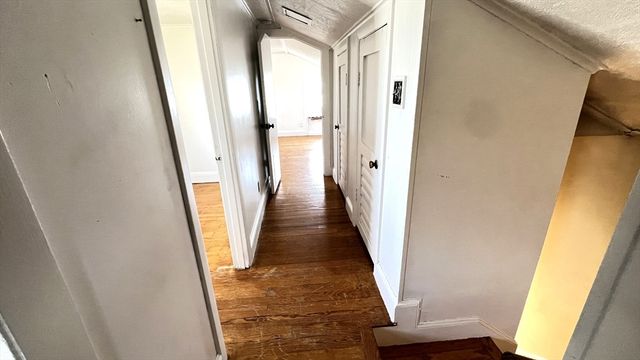 2 Carpenter Rd, Lynnfield, MA 01940