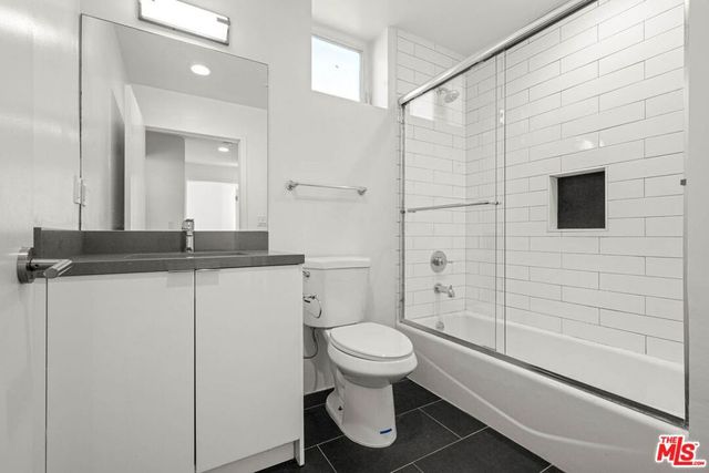 1215 S Bedford Street 501, Los Angeles, CA 90035