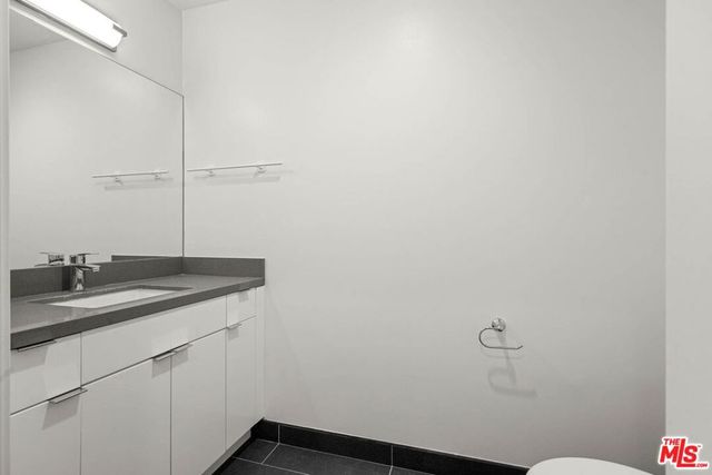 1215 S Bedford Street 501, Los Angeles, CA 90035