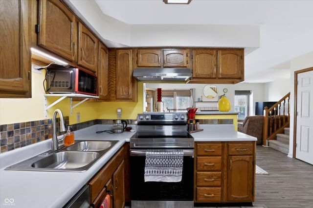 6448 Bay Harbor Lane, Indianapolis, IN 46254