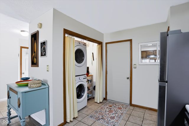 6448 Bay Harbor Lane, Indianapolis, IN 46254