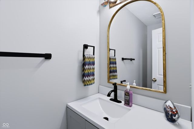 6448 Bay Harbor Lane, Indianapolis, IN 46254