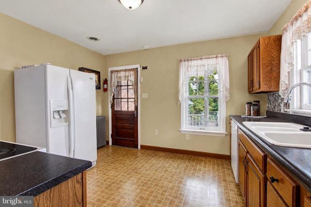 5029 LINCOLN HWY W, Thomasville, PA 17364