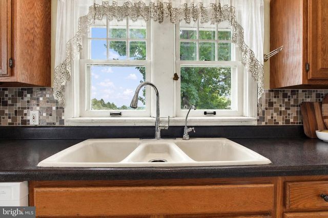 5029 LINCOLN HWY W, Thomasville, PA 17364