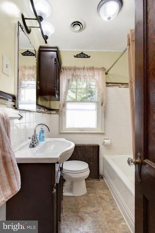 5029 LINCOLN HWY W, Thomasville, PA 17364