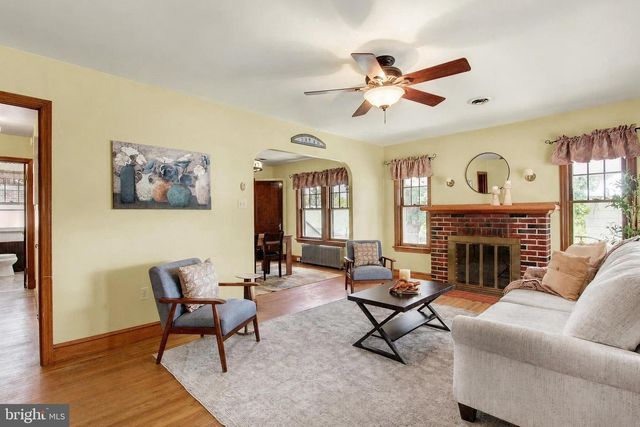 5029 LINCOLN HWY W, Thomasville, PA 17364
