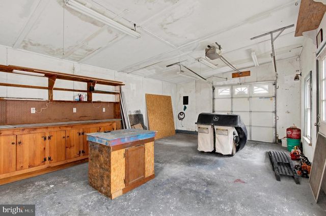 5029 LINCOLN HWY W, Thomasville, PA 17364