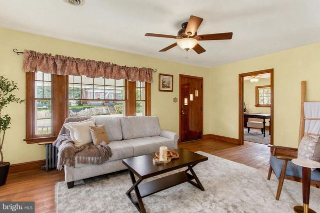 5029 LINCOLN HWY W, Thomasville, PA 17364